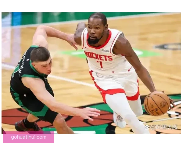 NBA官方重罚里德五万美元因质疑火箭比赛裁判判罚公正性引发争议