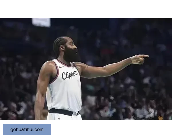 NBA官方重罚里德五万美元因质疑火箭比赛裁判判罚公正性引发争议